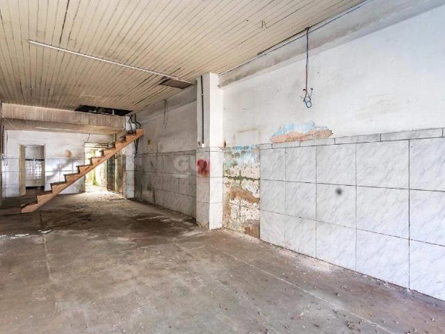 Ponto Comercial aluguel em São Geraldo, Porto Alegre