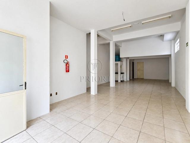 Ponto Comercial aluguel em Santa Maria Goretti, Porto Alegre