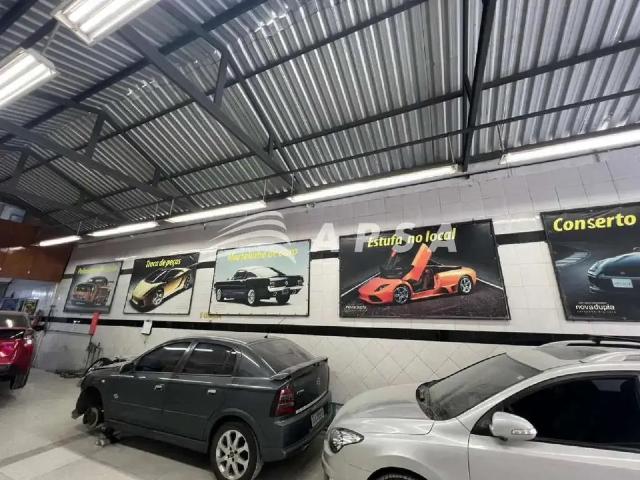 Ponto Comercial aluguel em Catete, Rio de Janeiro