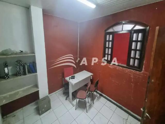 Ponto Comercial aluguel em Colégio, Rio de Janeiro