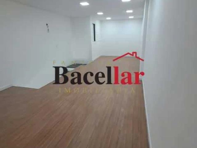Ponto Comercial aluguel em Jardim Carioca, Rio de Janeiro