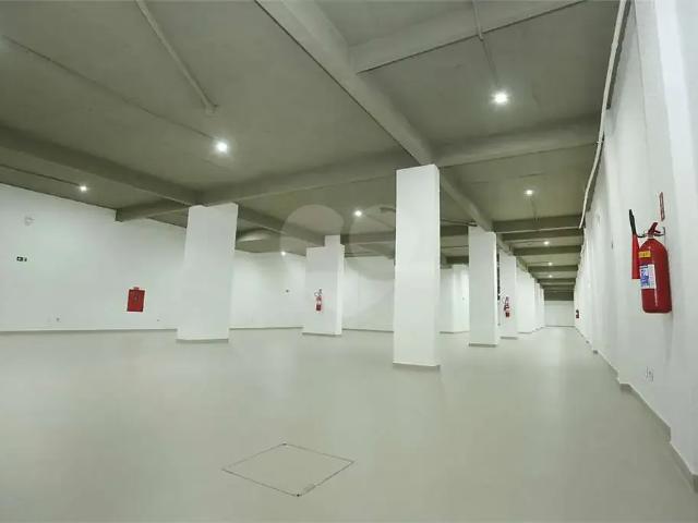Ponto Comercial aluguel em Rocha Miranda, Rio de Janeiro