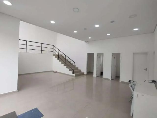 Ponto Comercial aluguel em Região Imediata de São Paulo, Região Metropolitana de São Paulo
