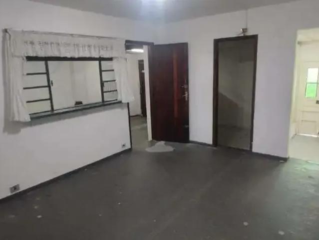 Ponto Comercial aluguel em Região Imediata de São Paulo, Região Metropolitana de São Paulo