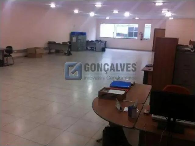 Ponto Comercial aluguel em Região Imediata de São Paulo, Região Metropolitana de São Paulo