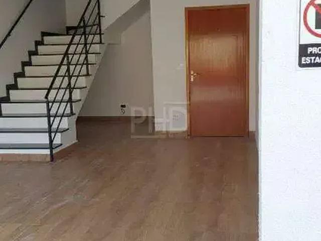Ponto Comercial aluguel em Região Imediata de São Paulo, Região Metropolitana de São Paulo