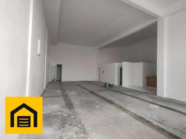 Ponto Comercial aluguel em Região Imediata de São Paulo, Região Metropolitana de São Paulo