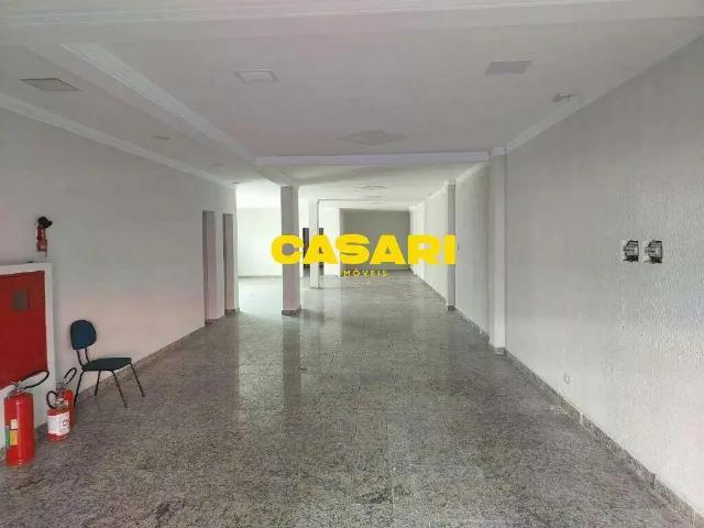Ponto Comercial aluguel em Região Imediata de São Paulo, Região Metropolitana de São Paulo