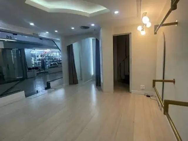 Ponto Comercial aluguel em Região Imediata de São Paulo, Região Metropolitana de São Paulo