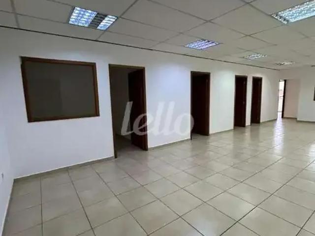 Ponto Comercial aluguel em Região Imediata de São Paulo, Região Metropolitana de São Paulo