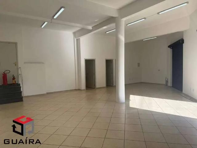 Ponto Comercial aluguel em Região Imediata de São Paulo, Região Metropolitana de São Paulo