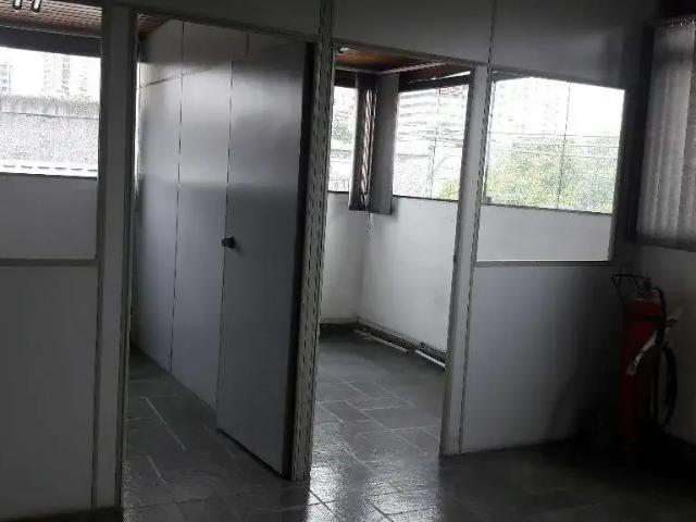 Ponto Comercial aluguel em Região Imediata de São Paulo, Região Metropolitana de São Paulo