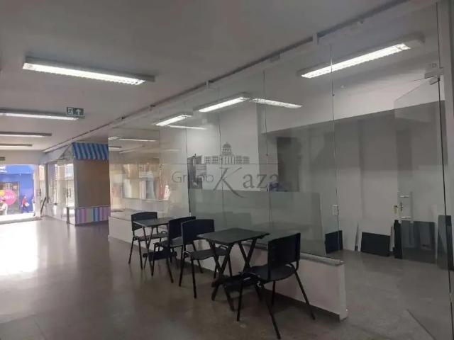 Ponto Comercial aluguel em Região Imediata de São José dos Campos, Região Metropolitana do Vale do Paraíba e Litoral Norte