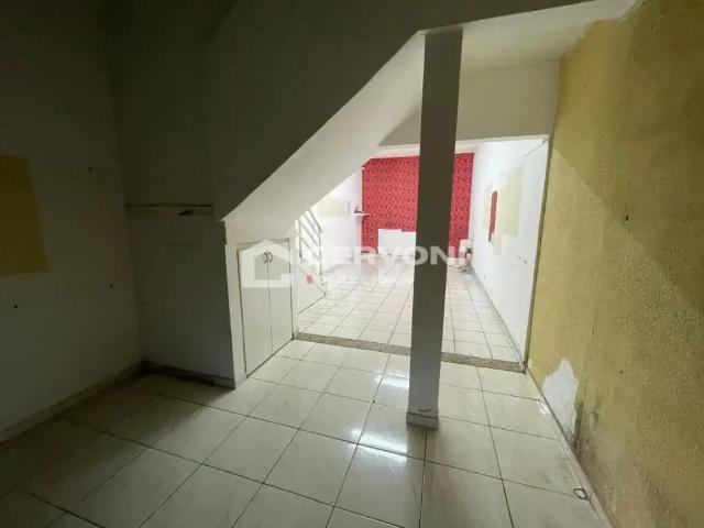 Ponto Comercial aluguel em Região Imediata de São José dos Campos, Região Metropolitana do Vale do Paraíba e Litoral Norte