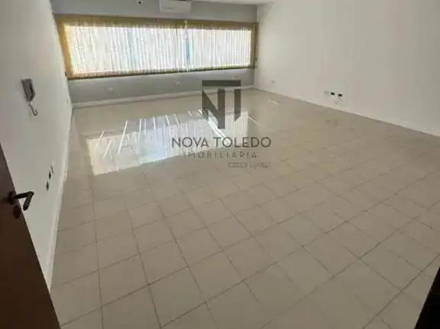 Ponto Comercial aluguel em Região Imediata de São José dos Campos, Região Metropolitana do Vale do Paraíba e Litoral Norte