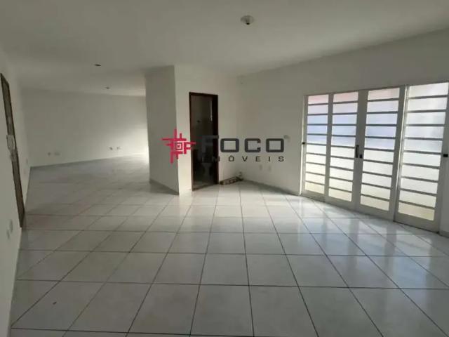 Ponto Comercial aluguel em Região Imediata de São José dos Campos, Região Metropolitana do Vale do Paraíba e Litoral Norte