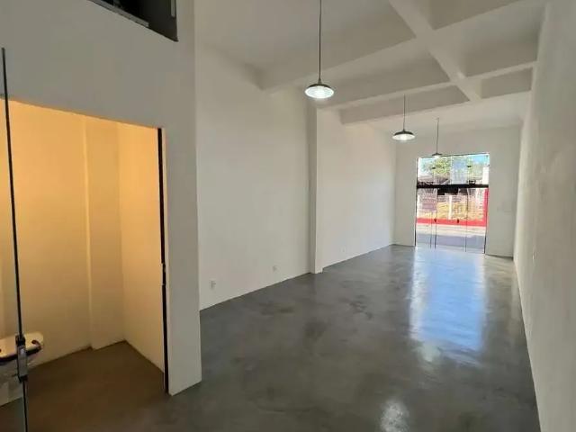 Ponto Comercial aluguel em São José, Região Geográfica Intermediária de Florianópolis