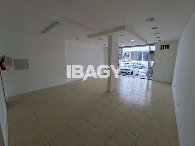 Ponto Comercial aluguel em Kobrasol, São José