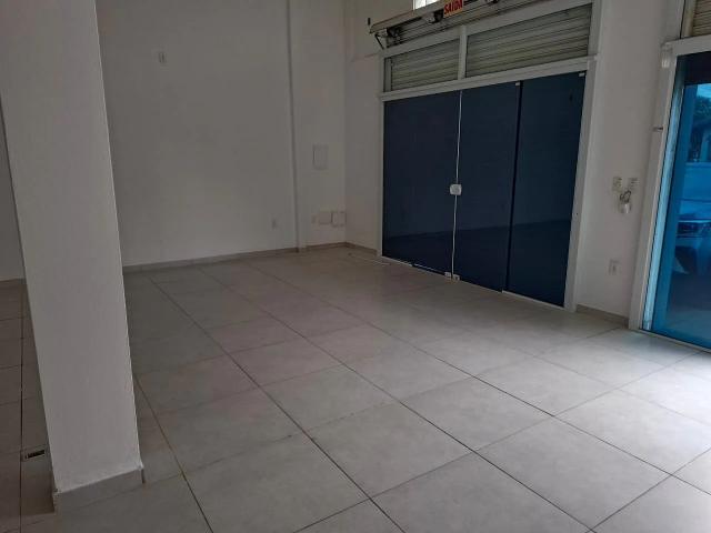 Ponto Comercial aluguel em Kobrasol, São José