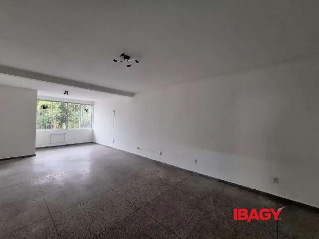 Ponto Comercial aluguel em Região Geográfica Imediata de Florianópolis, São José
