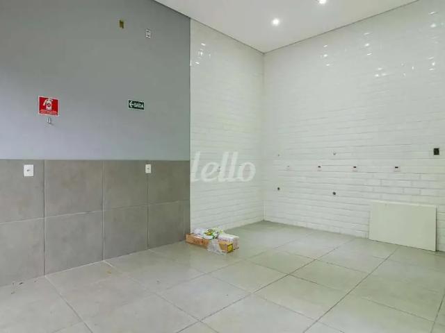 Ponto Comercial aluguel em Região Imediata de São Paulo, Região Metropolitana de São Paulo