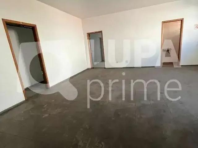 Ponto Comercial aluguel em Região Imediata de São Paulo, Região Metropolitana de São Paulo