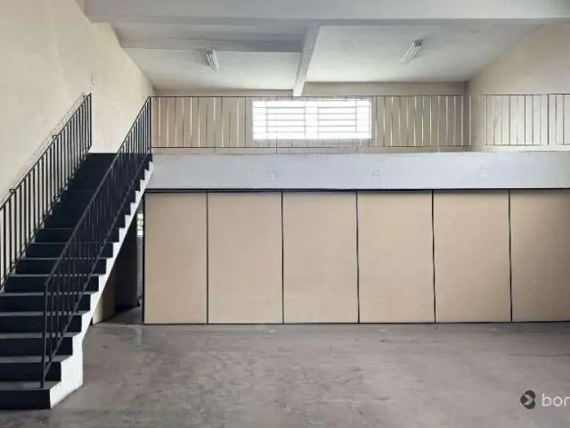 Ponto Comercial aluguel em Região Imediata de São Paulo, Região Metropolitana de São Paulo