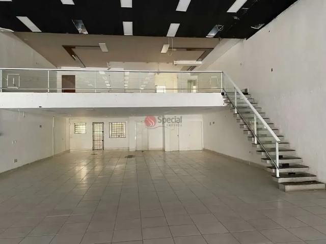 Ponto Comercial aluguel em Região Imediata de São Paulo, Região Metropolitana de São Paulo