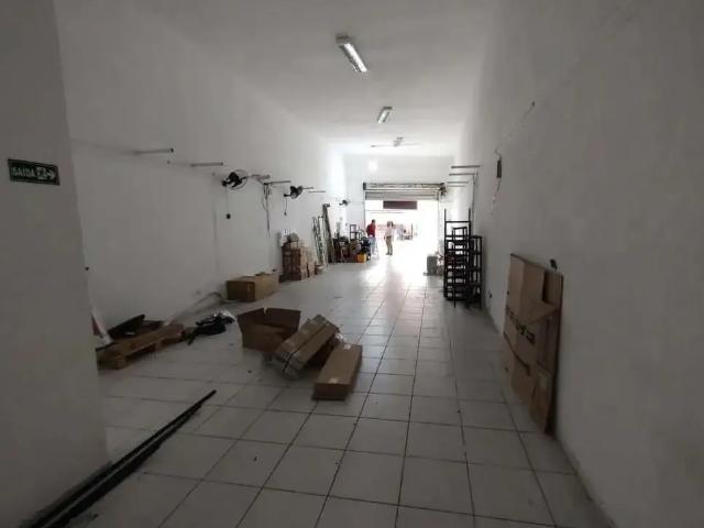 Ponto Comercial aluguel em Região Imediata de São Paulo, Região Metropolitana de São Paulo