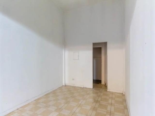 Ponto Comercial aluguel em Região Imediata de São Paulo, Região Metropolitana de São Paulo