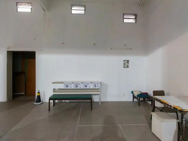 Ponto Comercial aluguel em Região Imediata de São Paulo, Região Metropolitana de São Paulo