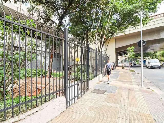 Ponto Comercial aluguel em Região Imediata de São Paulo, Região Metropolitana de São Paulo