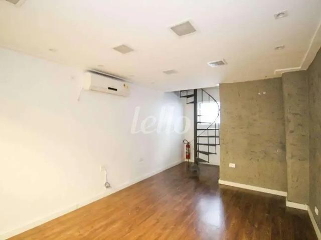 Ponto Comercial aluguel em Região Imediata de São Paulo, Região Metropolitana de São Paulo