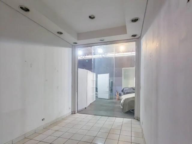 Ponto Comercial aluguel em Região Imediata de São Paulo, Região Metropolitana de São Paulo