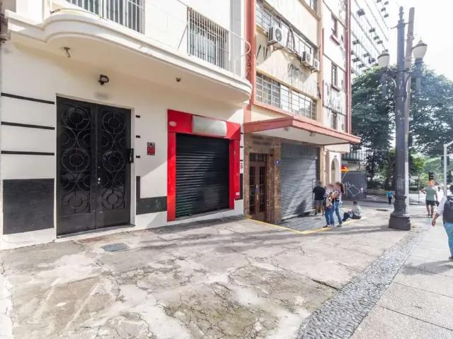 Ponto Comercial aluguel em Região Imediata de São Paulo, Região Metropolitana de São Paulo