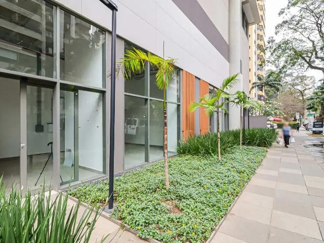 Ponto Comercial aluguel em Região Imediata de São Paulo, Região Metropolitana de São Paulo