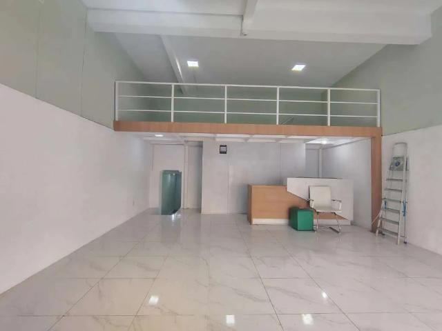 Ponto Comercial aluguel em Região Imediata de São Paulo, Região Metropolitana de São Paulo
