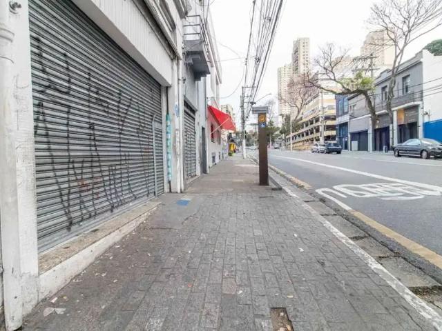Ponto Comercial aluguel em Região Imediata de São Paulo, Região Metropolitana de São Paulo