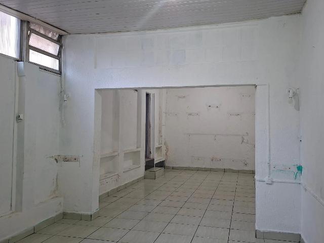 Ponto Comercial aluguel em Região Imediata de São Paulo, Região Metropolitana de São Paulo