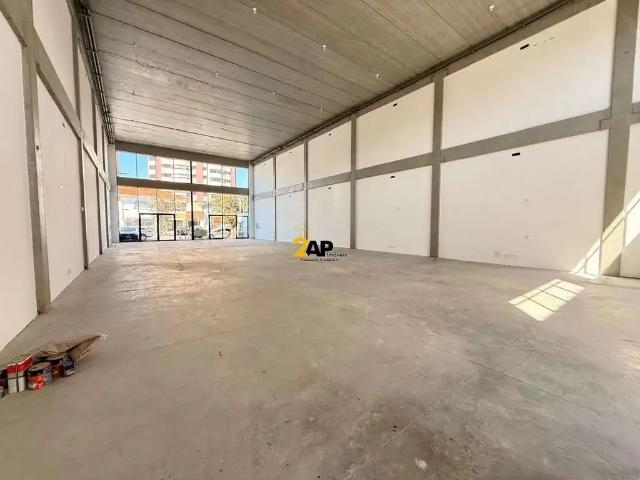 Ponto Comercial aluguel em Região Imediata de São Paulo, Região Metropolitana de São Paulo