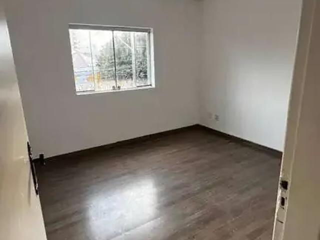 Ponto Comercial aluguel em Região Imediata de São Paulo, Região Metropolitana de São Paulo