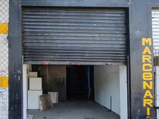 Ponto Comercial aluguel em Região Imediata de São Paulo, Região Metropolitana de São Paulo