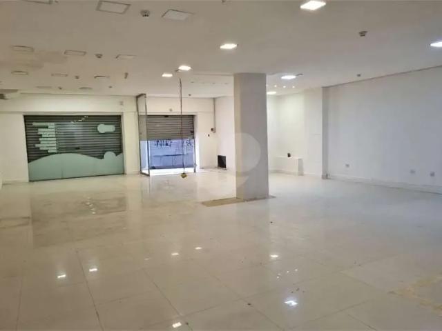 Ponto Comercial aluguel em Região Imediata de São Paulo, Região Metropolitana de São Paulo