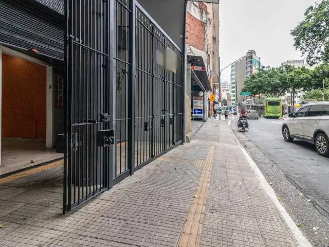 Ponto Comercial aluguel em Região Imediata de São Paulo, Região Metropolitana de São Paulo