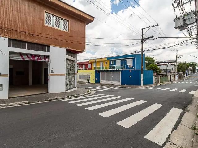 Ponto Comercial aluguel em Região Imediata de São Paulo, Região Metropolitana de São Paulo