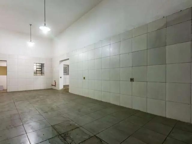 Ponto Comercial aluguel em Região Imediata de São Paulo, Região Metropolitana de São Paulo