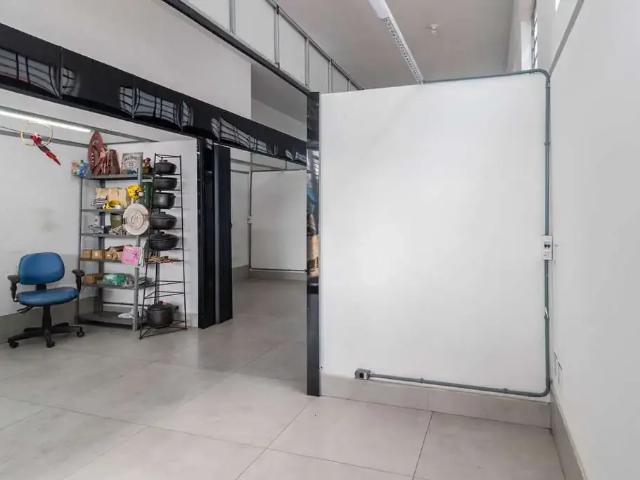 Ponto Comercial aluguel em Região Imediata de São Paulo, Região Metropolitana de São Paulo