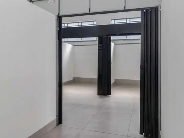 Ponto Comercial aluguel em Região Imediata de São Paulo, Região Metropolitana de São Paulo