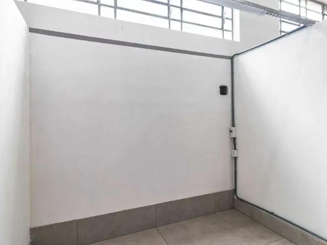 Ponto Comercial aluguel em Região Imediata de São Paulo, Região Metropolitana de São Paulo