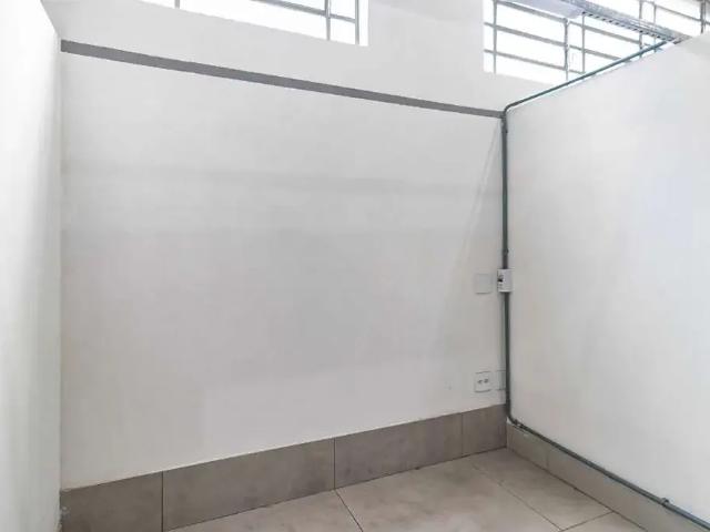 Ponto Comercial aluguel em Região Imediata de São Paulo, Região Metropolitana de São Paulo